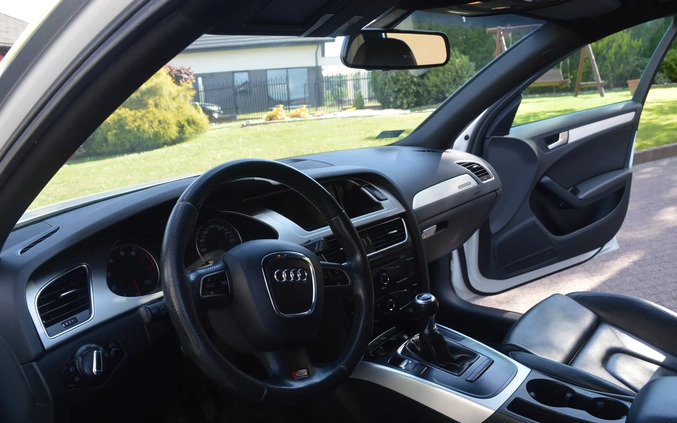 Audi A4 cena 33999 przebieg: 252000, rok produkcji 2009 z Milicz małe 232